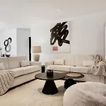 Luxurious Acebo 4 Bed, 4 Bath, Private Pool 빌라