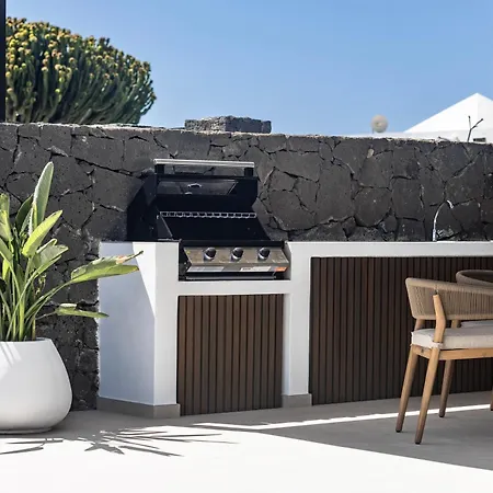 Luxurious Acebo 4 Bed 4 Bath Private Pool *