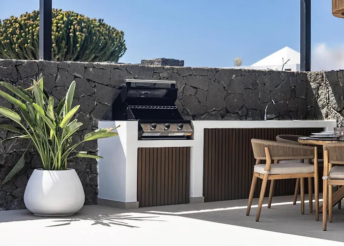 Luxurious Acebo 4 Bed, 4 Bath, Private Pool *