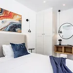 Luxurious Acebo 4 Bed, 4 Bath, Private Pool * Playa Blanca