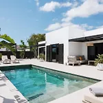 Luxurious Acebo 4 Bed, 4 Bath, Private Pool Playa Blanca