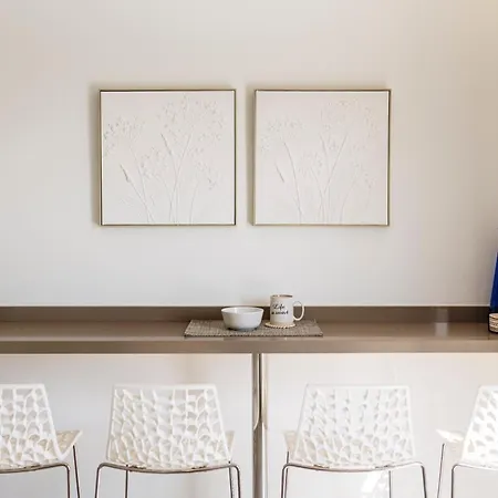 Luxurious Acebo 4 Bed, 4 Bath, Private Pool بلايا بلانكا