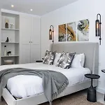 Villa Luxurious Acebo 4 Bed, 4 Bath, Private Pool *