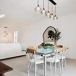 Luxurious Acebo 4 Bed, 4 Bath, Private Pool Playa Blanca (Lanzarote)