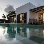 Villa Luxurious Acebo 4 Bed, 4 Bath, Private Pool *